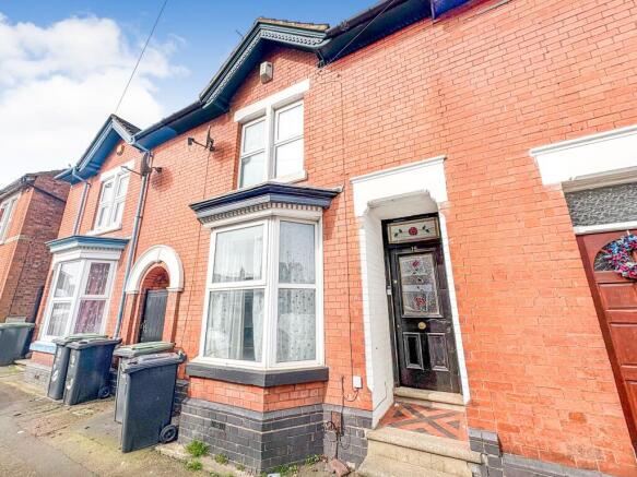 3 bed property, in Montague Street, £200,000