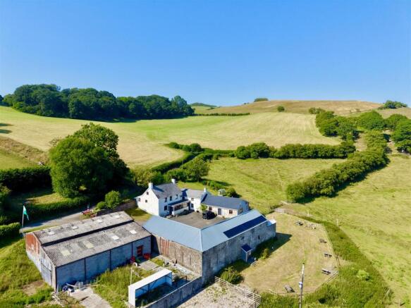 4 bed property, in Lower Chapel, £950,000