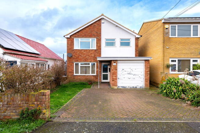 3 bed property, in Cliff Gardens, £300,000