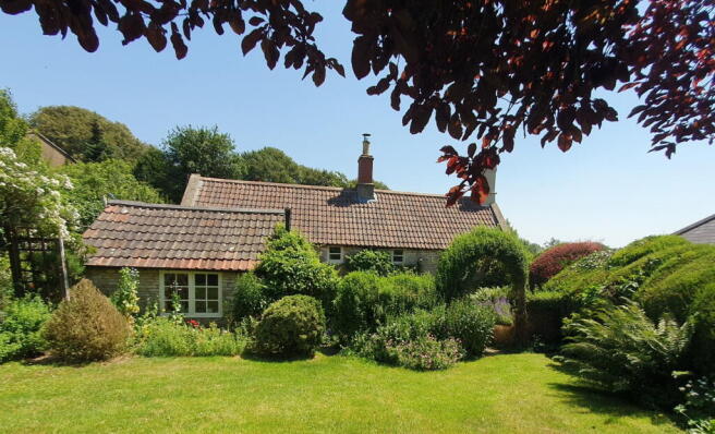 3 bed property, in Little End, £699,950