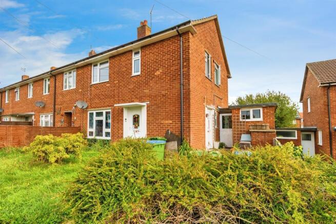 1 bed property, in Tytherley Road, £130,000