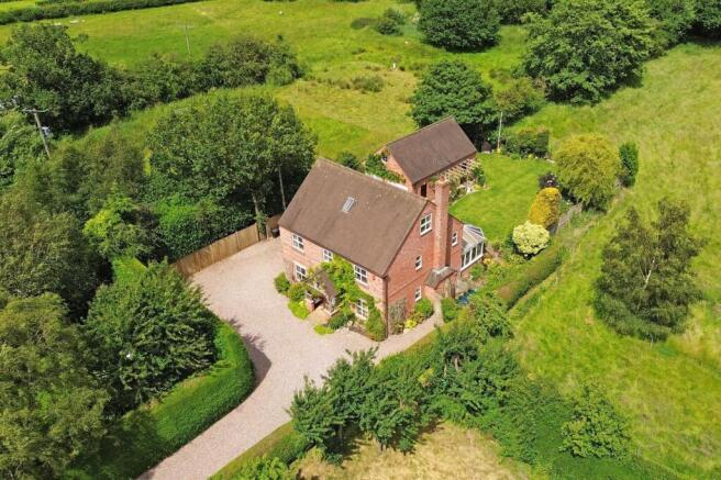 6 bed property, in Bramley House, £695,000