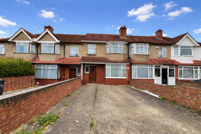 3 bed property, in Allenby Road, £535,000