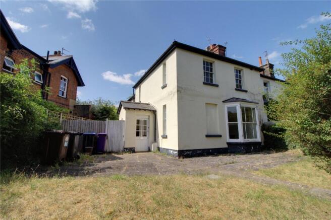 3 bed property, in Station Terrace, £425,000