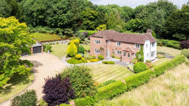 4 bed property, in Bodenham, £1,150,000