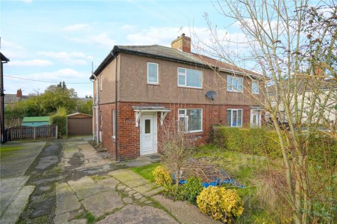 3 bed property, in West Vale Grove, £109,000