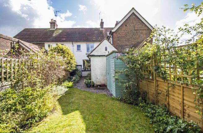 2 bed property, in Littleworth Lane, £399,950