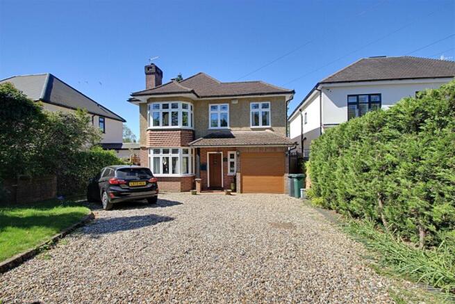 5 bed property, in Gypsy Lane, £950,000