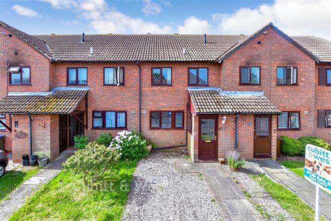 3 bed property, in Dinsdale Gardens, £325,000