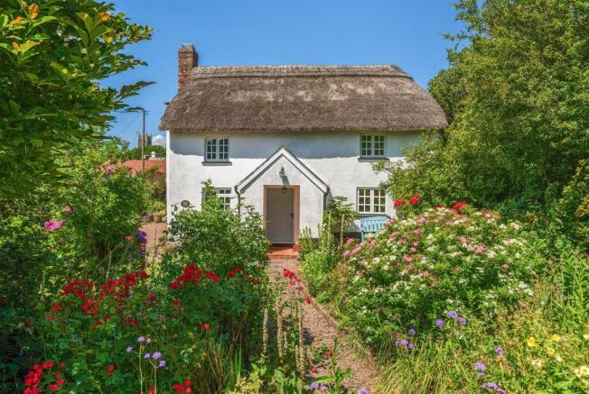 4 bed property, in High Bickington, £495,000