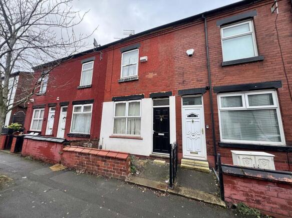 2 bed property, in Randolph Street, £190,000