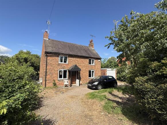 2 bed property, in Uttoxeter Road, £325,000
