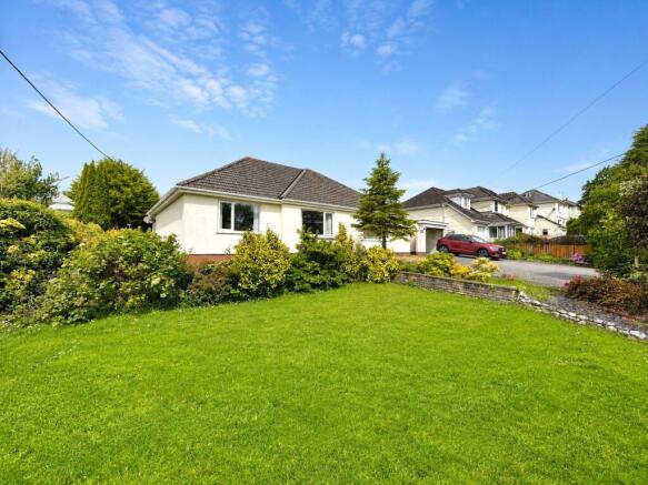 3 bed property, in Halgavor Road, £430,000