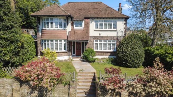4 bed property, in Castle View Road, £675,000