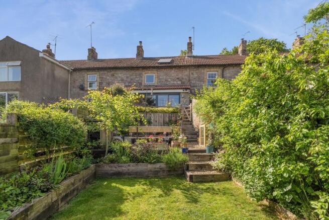 2 bed property, in Newbury Cottages, £315,000