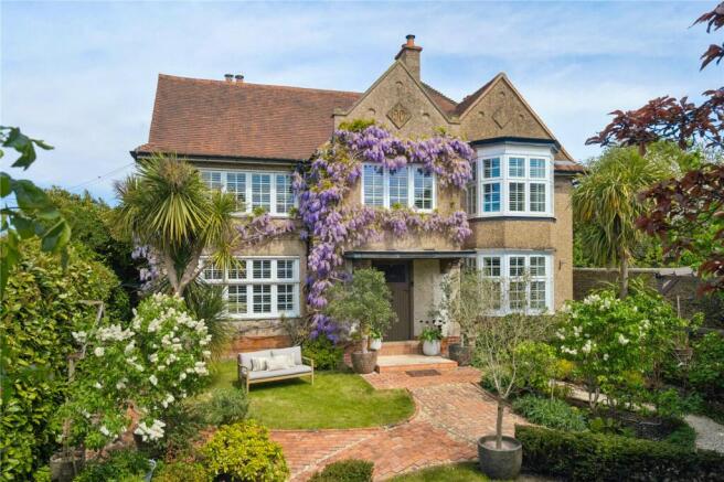 4 bed property, in The Fairfield, £1,250,000