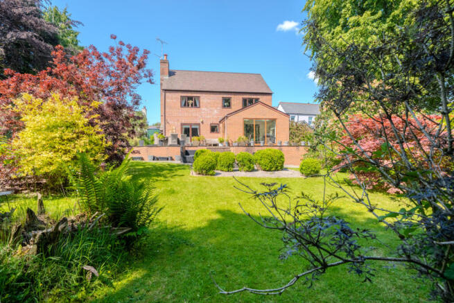 4 bed property, in Staunton, £625,000