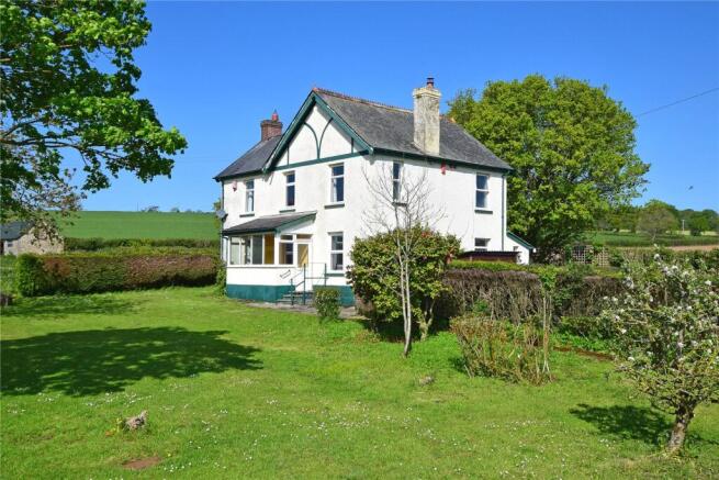 3 bed property, in Kilmington, £695,000