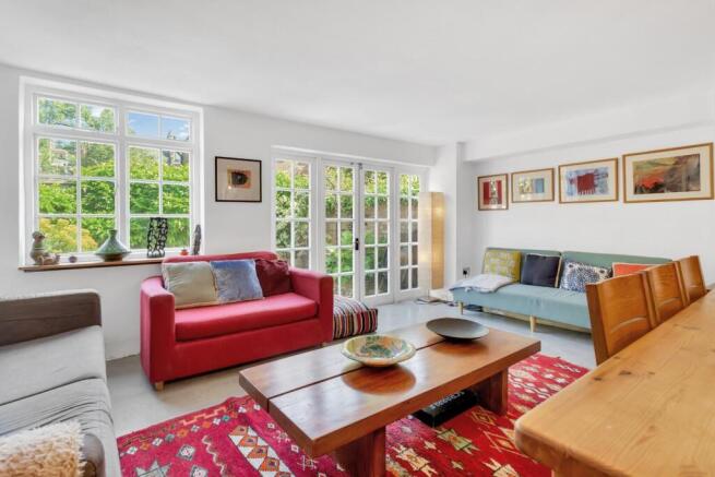 3 bed property, in Palatine Road, £1,100,000