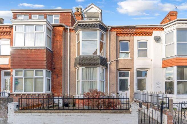4 bed property, in Albert Road, £245,000