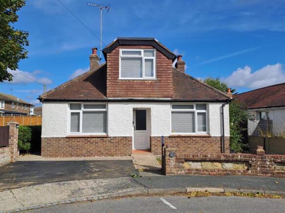 3 bed property, in Walders Road, £367,500