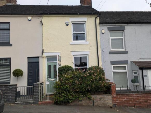 2 bed property, in Flatts Road, £150,000
