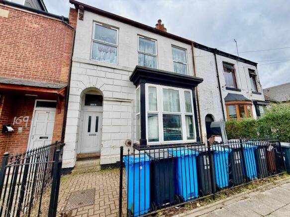 4 bed property, in Coltman Street, £180,000
