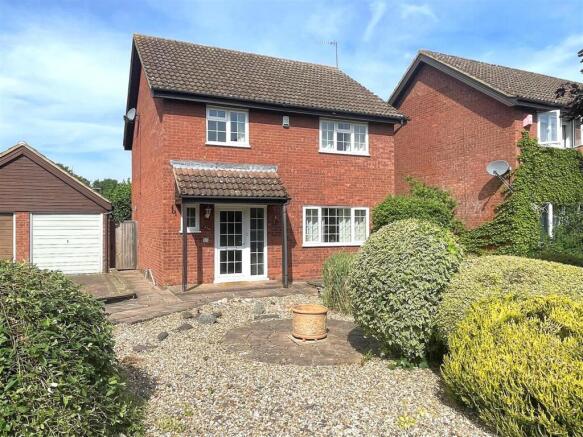 4 bed property, in Badgers, £625,000