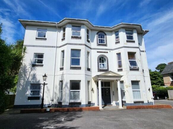 Studio, in Lansdowne Road, £90,000