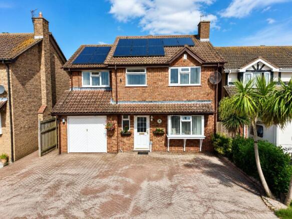 4 bed property, in Town Meadow Lane, £330,000
