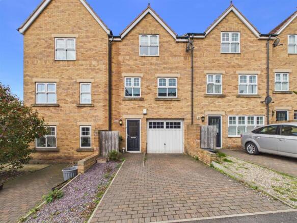 4 bed property, in The Mill, £199,950