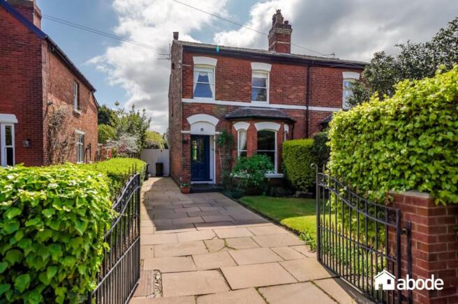 4 bed property, in Grange Lane, £525,000