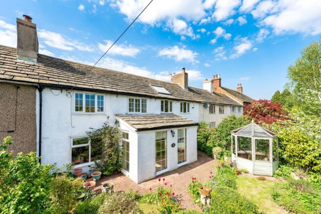 2 bed property, in Bretton Cottage, £300,000