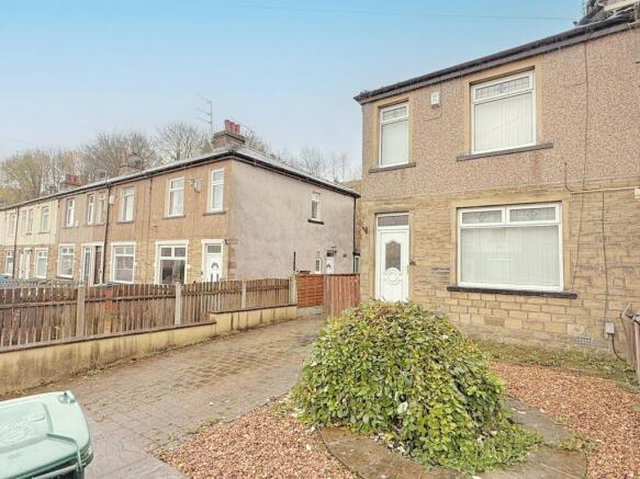 3 bed property, in Carr Bottom Grove, £145,000