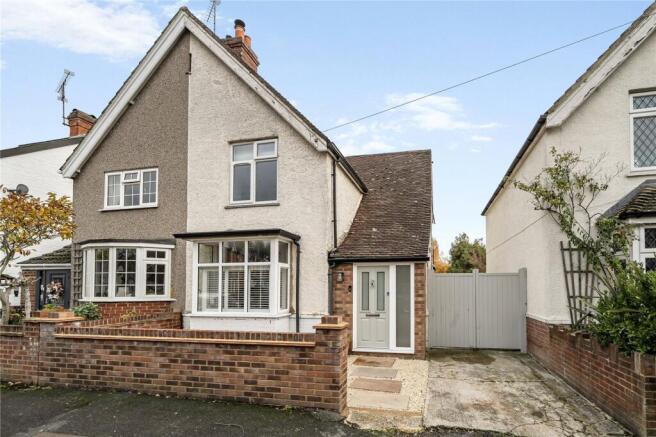 3 bed property, in Brook Road, £535,000