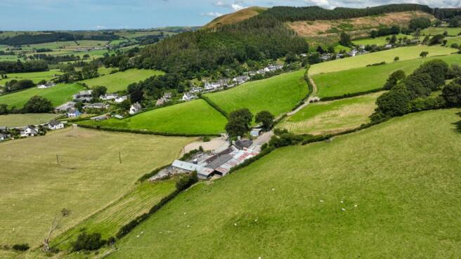 4 bed property, in Llanafan, £645,000