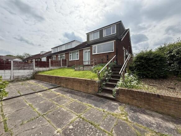 3 bed property, in Grosvenor Road, £275,000