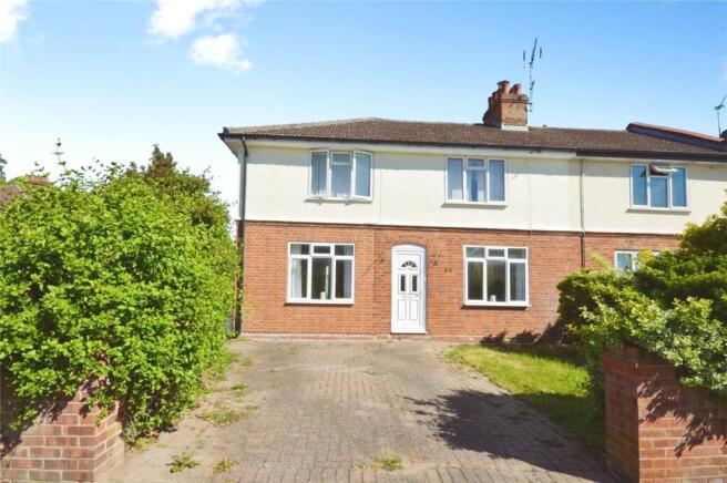 3 bed property, in Scott Road, £425,000