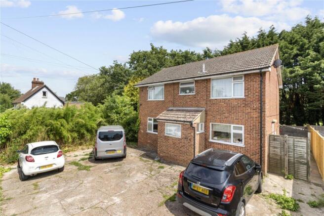 3 bed property, in Battle Road, £350,000