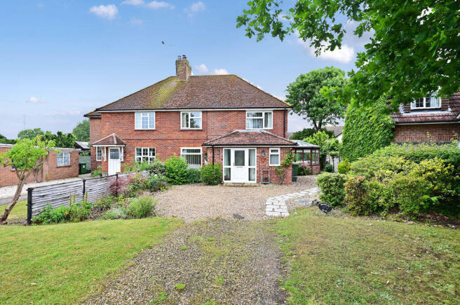 3 bed property, in Northfield Road, £550,000