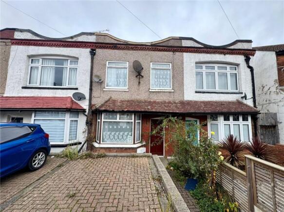 3 bed property, in Perry Hall Road, £400,000
