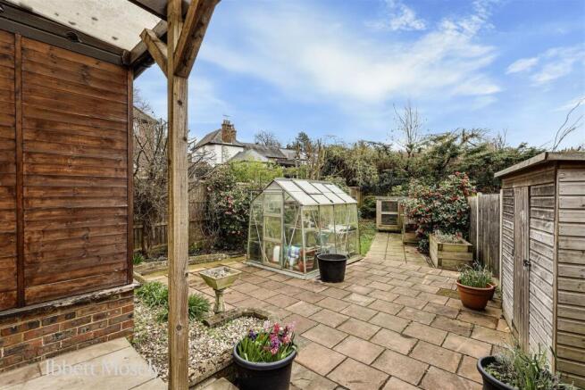 2 bed property, in Deanery Road, £400,000