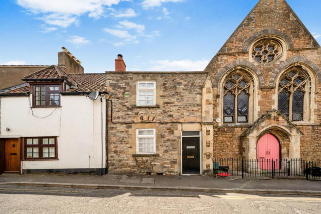 4 bed property, in Church Street, £280,000