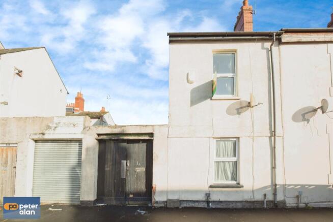 1 bed property, in Ludlow Street, £145,000