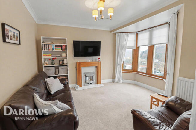 3 bed property, in Richmond Road, £165,000