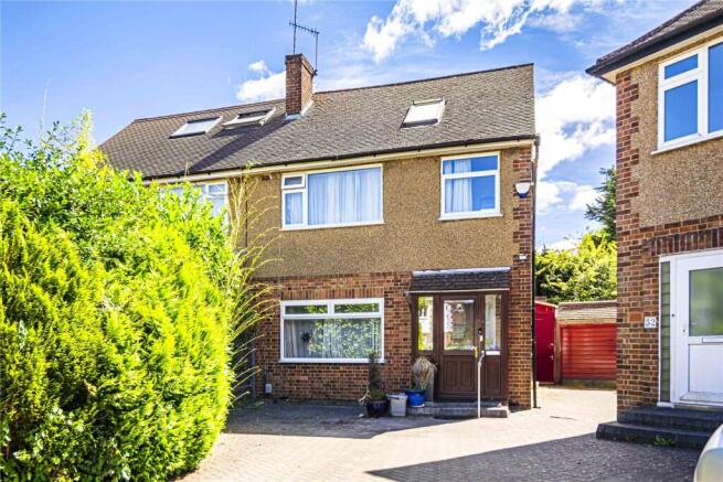 4 bed property, in Rutherford Way, £675,000