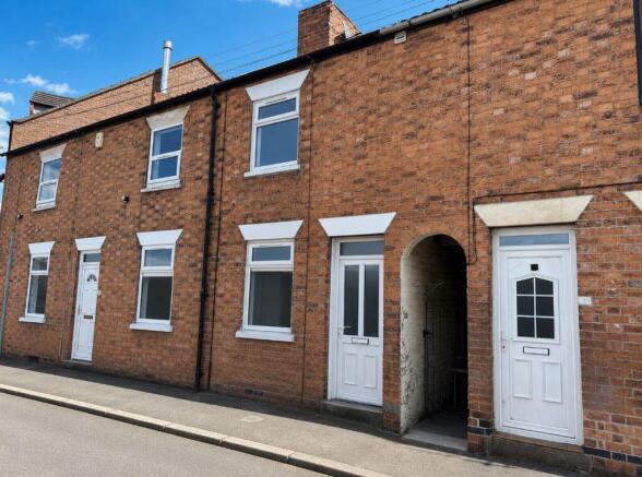 2 bed property, in Grantley Street, £120,000