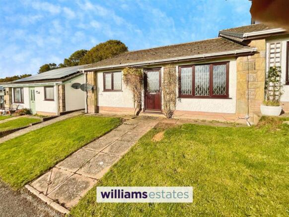 2 bed property, in Llanbedr Dyffryn Clwyd, £140,000