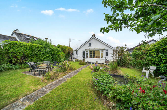 2 bed property, in Greenbank Avenue, £290,000
