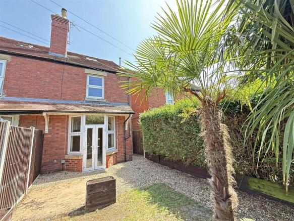 3 bed property, in Breidden View, £275,000